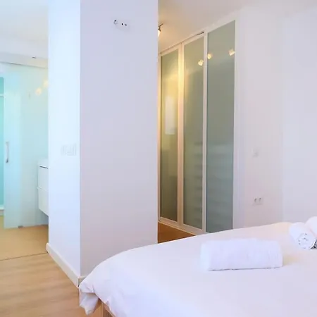 Amplio Apartamento Cerca De La Mezquita *